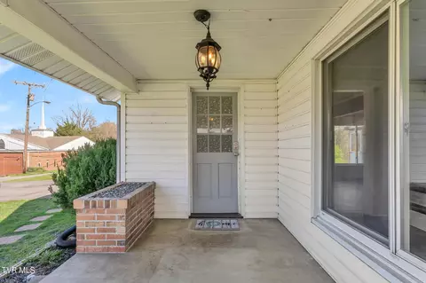 Exterior - 612 SE Hill Street Wise Va 24293, Wise, VA 24293 photo 2 of 13