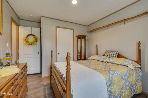 Bedroom - 110 Maxine Road Fall Branch Tn 37656, Fall Branch, TN 37656 photo 5 of 9
