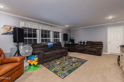 Living - 495 Obe Kirk Loop Mohawk Tn 37810, Mohawk, TN 37810 photo 1 of 7