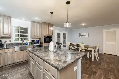 Kitchen - 495 Obe Kirk Loop Mohawk Tn 37810, Mohawk, TN 37810 photo 7 of 9