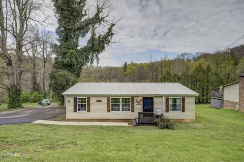 1228 Hillside Drive Elizabethton Tn 37643, Elizabethton, TN 37643