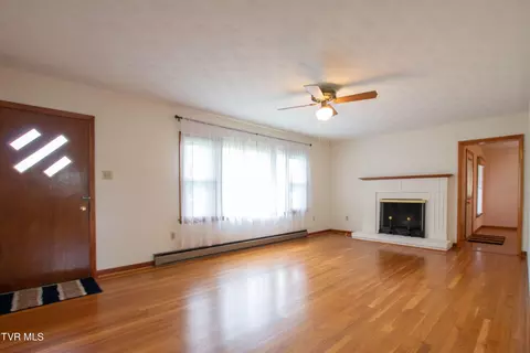 Living - 12155 Arbor Street Meadowview Va 24361, Meadowview, VA 24361 photo 1 of 3