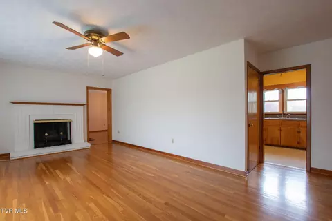 Living - 12155 Arbor Street Meadowview Va 24361, Meadowview, VA 24361 photo 2 of 3