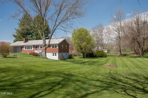 Exterior - 12155 Arbor Street Meadowview Va 24361, Meadowview, VA 24361 photo 3 of 5