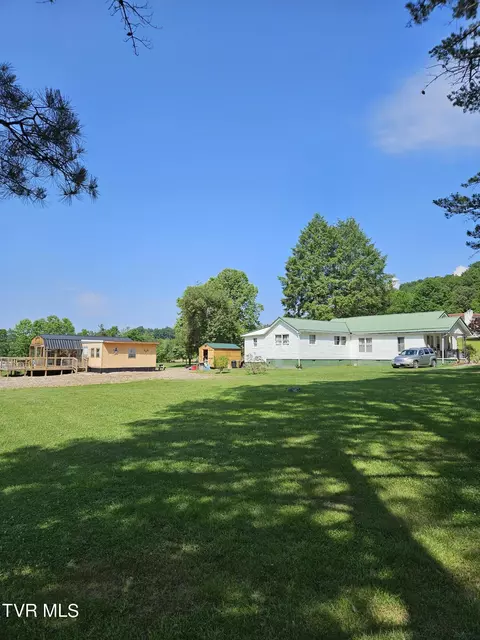 2821 Egan Road Big Stone Gap Va 24219, Big Stone Gap, VA 24219