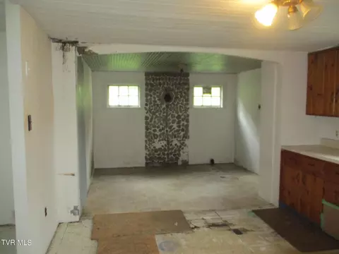 17544 Phillips Road Bristol Va 24202, Bristol, VA 24202 photo 2