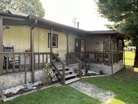 Exterior - 215 Crook Street Hampton Tn 37658, Hampton, TN 37658 photo 6 of 11