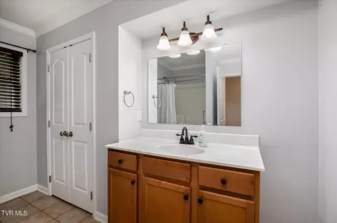 Bath - 1168 Suncrest Drive 102 Gray Tn 37615, Gray, TN 37615 photo 1 of 2