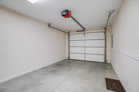 Exterior - 1168 Suncrest Drive 102 Gray Tn 37615, Gray, TN 37615 photo 6 of 8