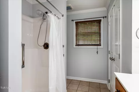 Bath - 1168 Suncrest Drive 102 Gray Tn 37615, Gray, TN 37615 photo 2 of 2