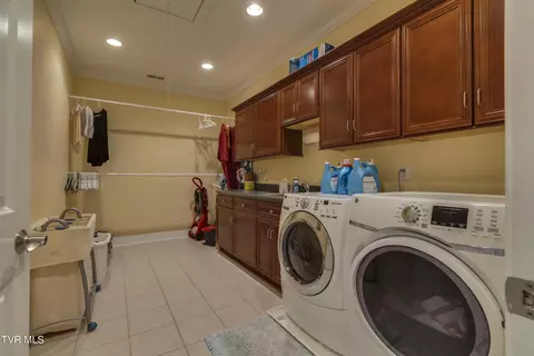 Other - 1021 Willows Trace Drive Johnson City Tn 37601, Johnson City, TN 37601 photo 6 of 8