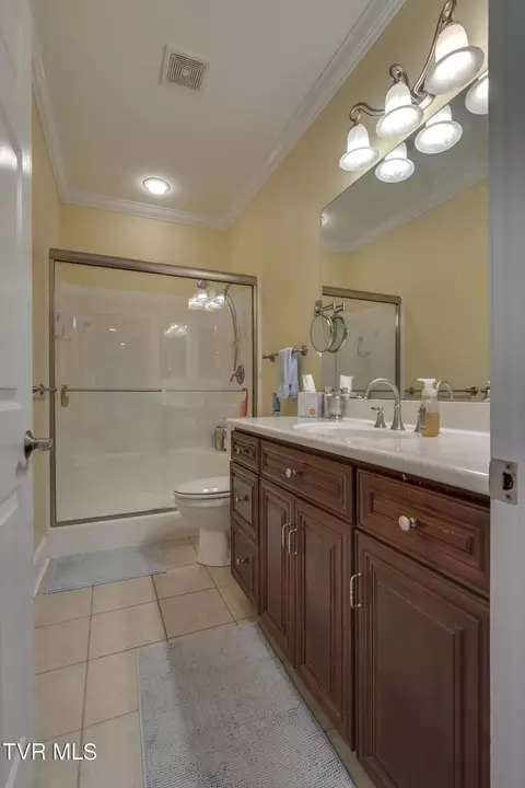 Bath - 1021 Willows Trace Drive Johnson City Tn 37601, Johnson City, TN 37601 photo 6 of 7