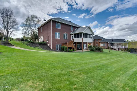 Exterior - 1021 Willows Trace Drive Johnson City Tn 37601, Johnson City, TN 37601 photo 10 of 16