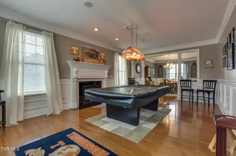 Living - 1021 Willows Trace Drive Johnson City Tn 37601, Johnson City, TN 37601 photo 1 of 8