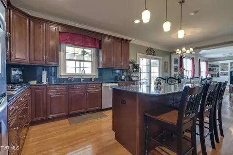 Kitchen - 1021 Willows Trace Drive Johnson City Tn 37601, Johnson City, TN 37601 photo 1 of 10
