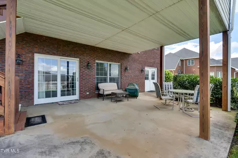 Exterior - 1021 Willows Trace Drive Johnson City Tn 37601, Johnson City, TN 37601 photo 7 of 16