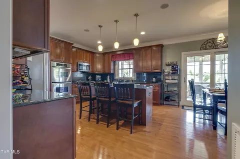 Kitchen - 1021 Willows Trace Drive Johnson City Tn 37601, Johnson City, TN 37601 photo 5 of 10