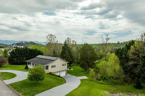 Exterior - 241 E Ridges Drive Drive Chuckey Tn 37641, Chuckey, TN 37641 photo 22 of 34