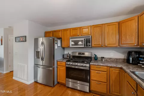 Kitchen - 241 E Ridges Drive Drive Chuckey Tn 37641, Chuckey, TN 37641 photo 3 of 4