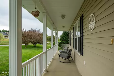 Exterior - 241 E Ridges Drive Drive Chuckey Tn 37641, Chuckey, TN 37641 photo 8 of 34