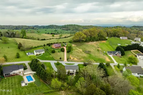 View/Area - 241 E Ridges Drive Drive Chuckey Tn 37641, Chuckey, TN 37641 photo 10 of 13