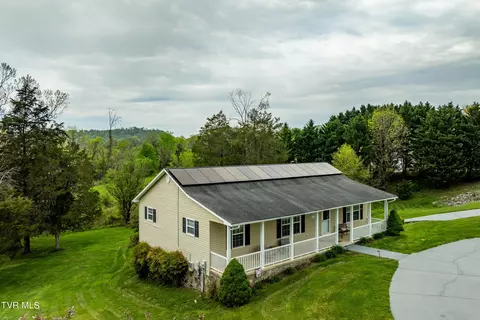 Exterior - 241 E Ridges Drive Drive Chuckey Tn 37641, Chuckey, TN 37641 photo 2 of 34
