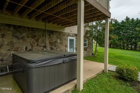 Other - 241 E Ridges Drive Drive Chuckey Tn 37641, Chuckey, TN 37641 photo 8 of 13