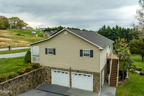 Exterior - 241 E Ridges Drive Drive Chuckey Tn 37641, Chuckey, TN 37641 photo 11 of 34