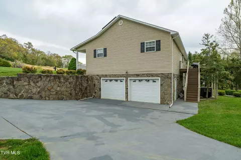 Exterior - 241 E Ridges Drive Drive Chuckey Tn 37641, Chuckey, TN 37641 photo 28 of 34