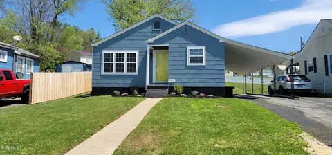 912 Dejarnette Street Elizabethton Tn 37643, Elizabethton, TN 37643
