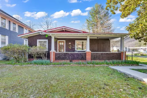 125 E Clinton Avenue Big Stone Gap Va 24219, Big Stone Gap, VA 24219