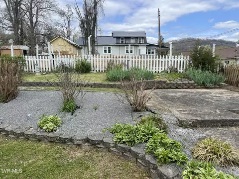 Exterior - 200 Doris Avenue Pennington Gap Va 24277, Pennington Gap, VA 24277 photo 6 of 18