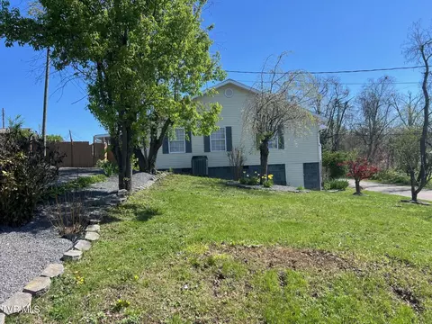 Exterior - 200 Doris Avenue Pennington Gap Va 24277, Pennington Gap, VA 24277 photo 5 of 18