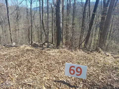 69 Golf Course Road Unicoi Tn 37692, Unicoi, TN 37692