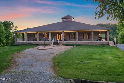 345 Daniels Lane Afton Tn 37616, Afton, TN 37616