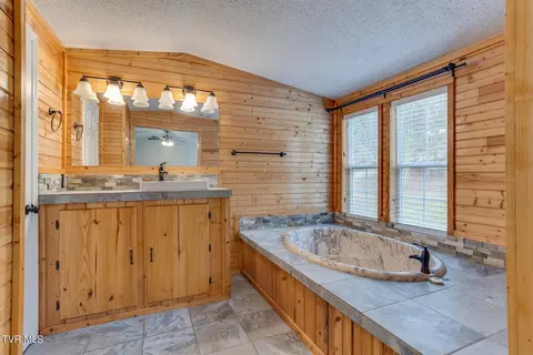 Bath - 395 Painter Creek Road Chuckey Tn 37641, Chuckey, TN 37641 photo 1 of 3