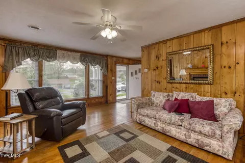 1745 Valley Drive Bristol Va 24201, Bristol, VA 24201 photo 3