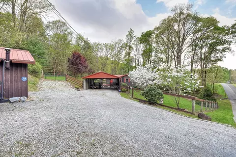 Exterior - 434 Roaring Creek Road Chuckey Tn 37641, Chuckey, TN 37641 photo 4 of 13