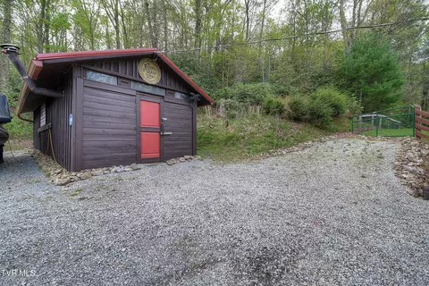 Exterior - 434 Roaring Creek Road Chuckey Tn 37641, Chuckey, TN 37641 photo 5 of 13