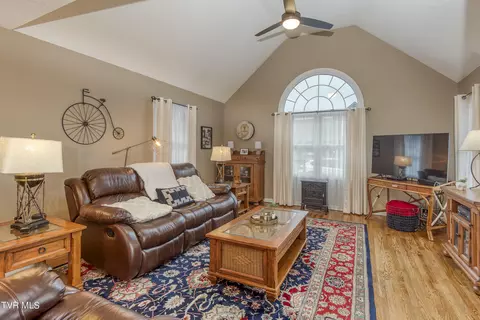 Living - 18975 Middle Drive Na Abingdon Va 24211, Abingdon, VA 24211 photo 1 of 3
