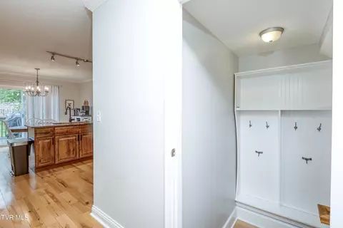 Bath - 107 Smartview Lane Lane Abingdon Va 24210, Abingdon, VA 24210 photo 1 of 7