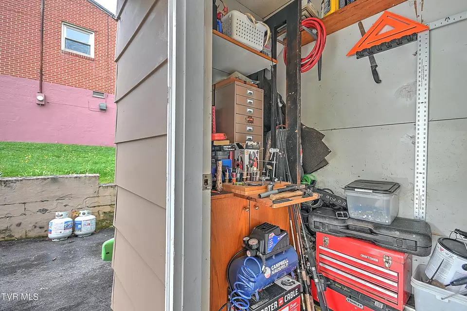 Exterior - 610 Bradley Street Elizabethton Tn 37643, Elizabethton, TN 37643 photo 4 of 10