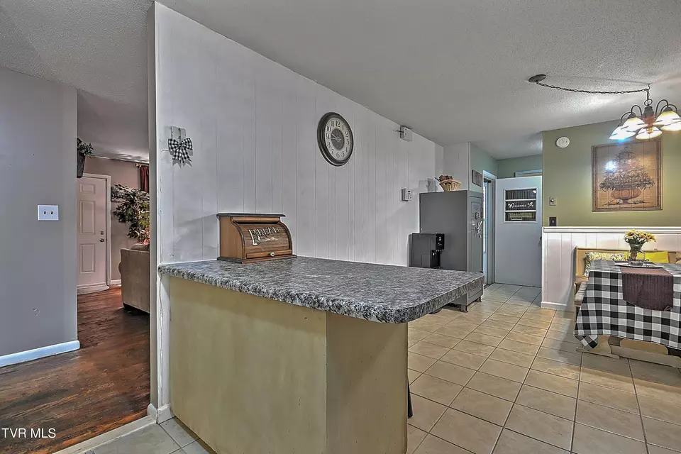 Kitchen - 610 Bradley Street Elizabethton Tn 37643, Elizabethton, TN 37643 photo 4 of 8