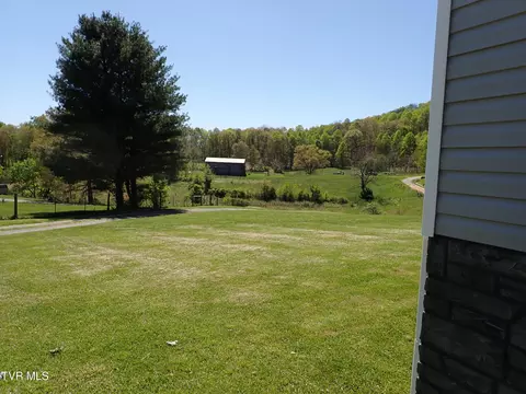 Exterior - 23243 Peyton Drive Bristol Va 24202, Bristol, VA 24202 photo 9 of 13