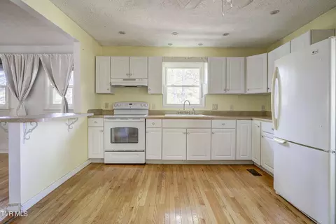 110 Jefferson Street Erwin Tn 37650, Erwin, TN 37650 photo 11