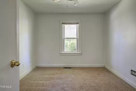 110 Jefferson Street Erwin Tn 37650, Erwin, TN 37650 photo 16