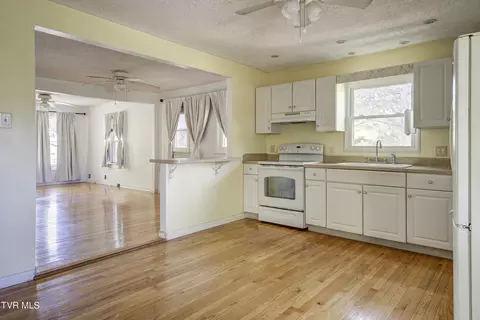110 Jefferson Street Erwin Tn 37650, Erwin, TN 37650 photo 10