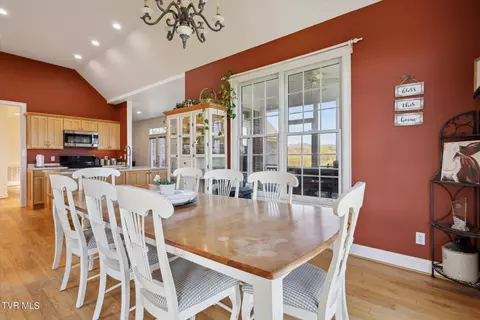 Dining - 10175 Old Mill Road Road Glade Spring Va 24340, Glade Spring, VA 24340 photo 1 of 2