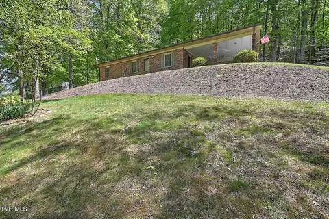 349 Glory Road Blountville Tn 37617, Blountville, TN 37617