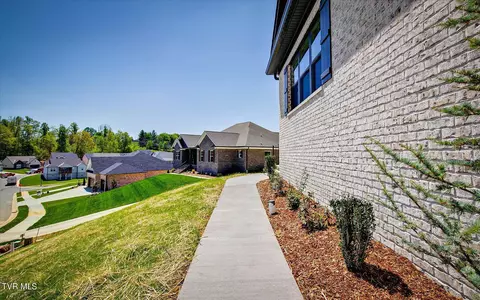 357 Gransley Court Gray Tn 37615, Gray, TN 37615 photo 3